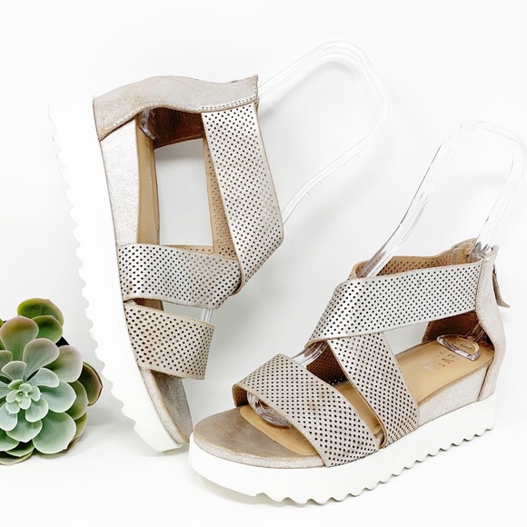 steven by steve madden klein wedge sandals